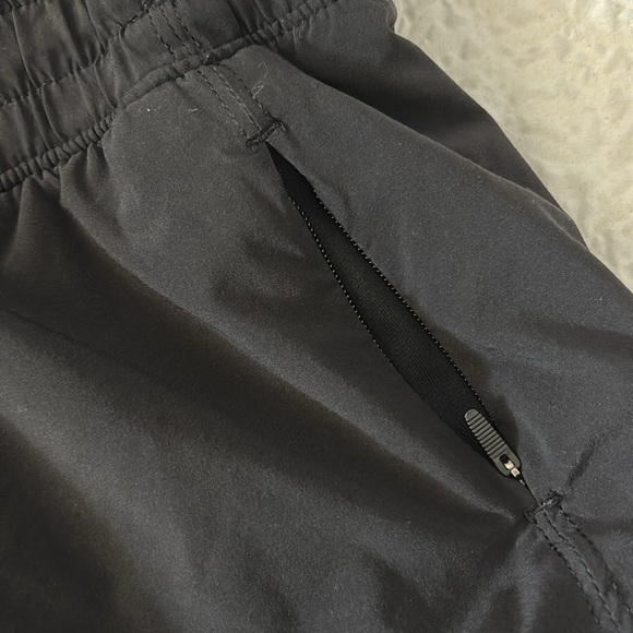 Lululemon Choose A Side Reversible Athletic Short - Picture 7 of 11